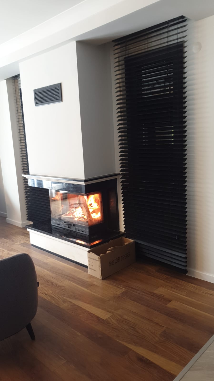 3 Tarafı Camlı Giyotin Kapaklı Odunlu Şömine